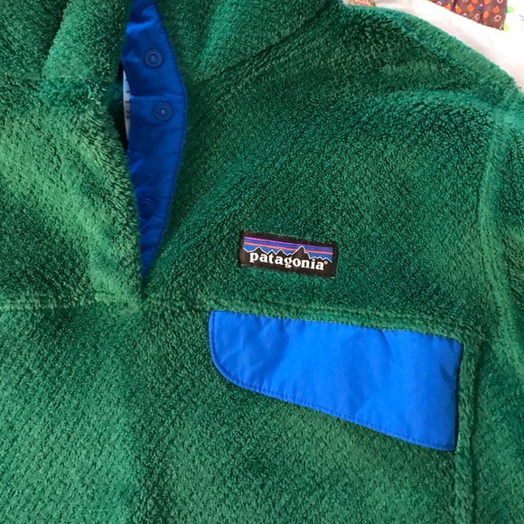 Patagonia Green and Blue Quarter Button-Up - Picture 2 of 6